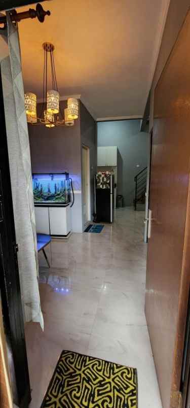 dijual rumah bumi indah