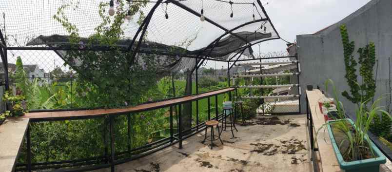 dijual rumah cafe di puri dago arcamanik bandung