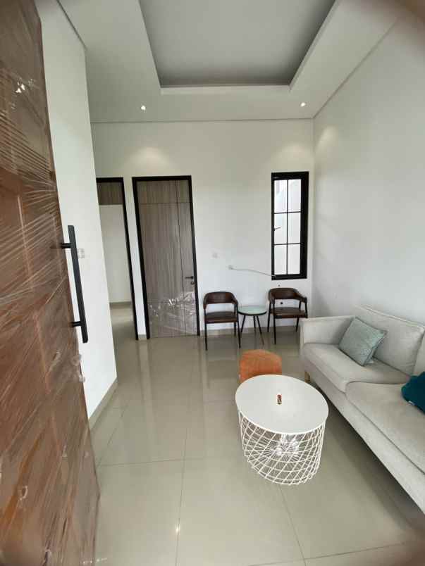 dijual rumah cantik dekat stasiun parung panjang bogor