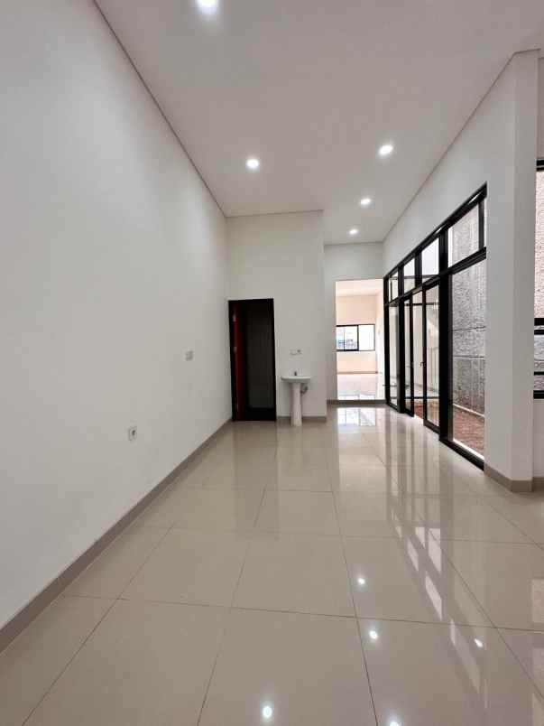 dijual rumah ceger