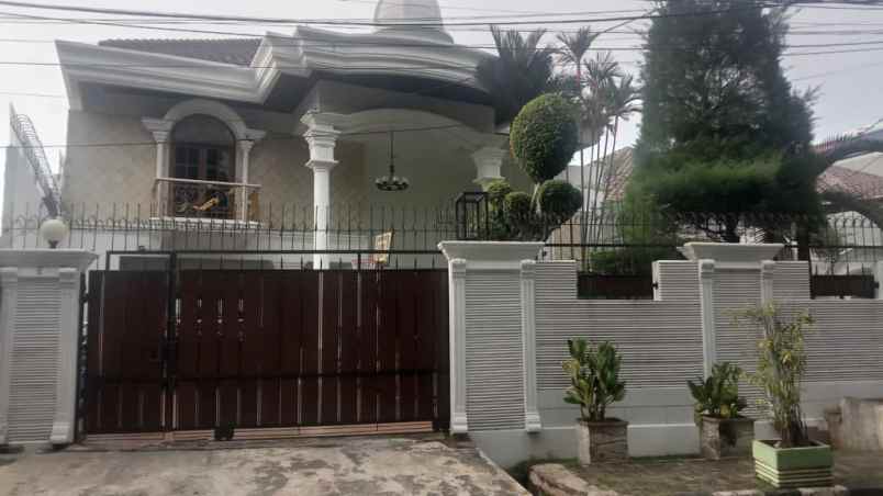 dijual rumah cempaka putih barat