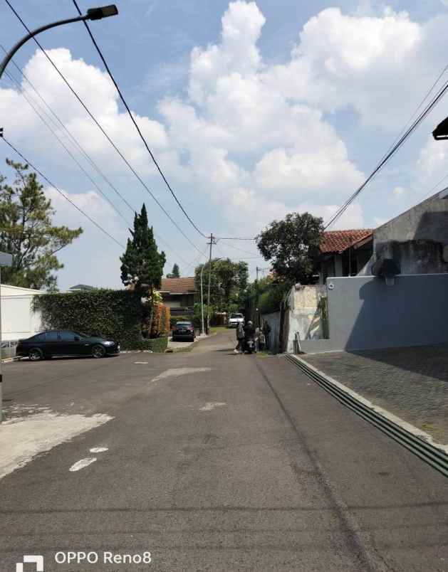 dijual rumah cigadung