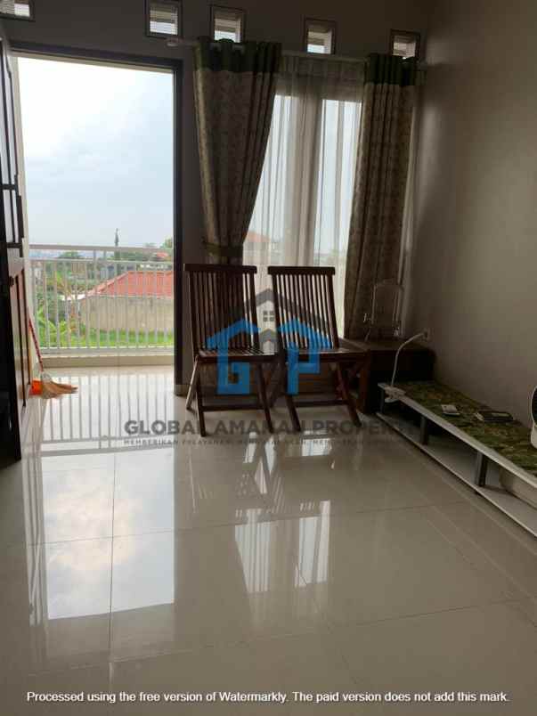 dijual rumah cihanjuang