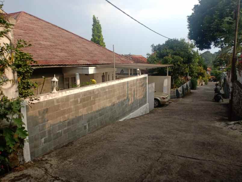 dijual rumah cihanjuang cibaligo