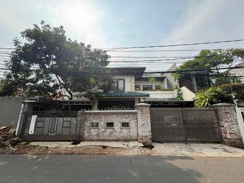 dijual rumah cilandak