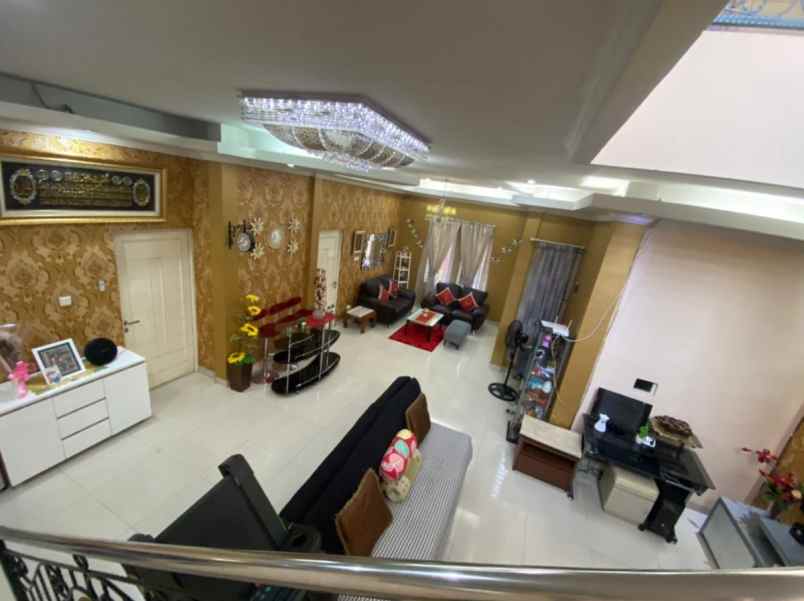 dijual rumah cililitan besar jl udayana