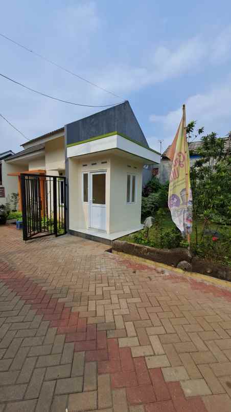 dijual rumah cimuning