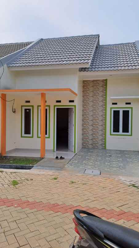 dijual rumah cimuning