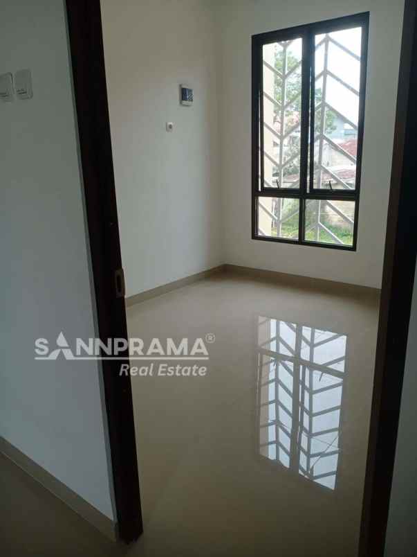 dijual rumah cinangka