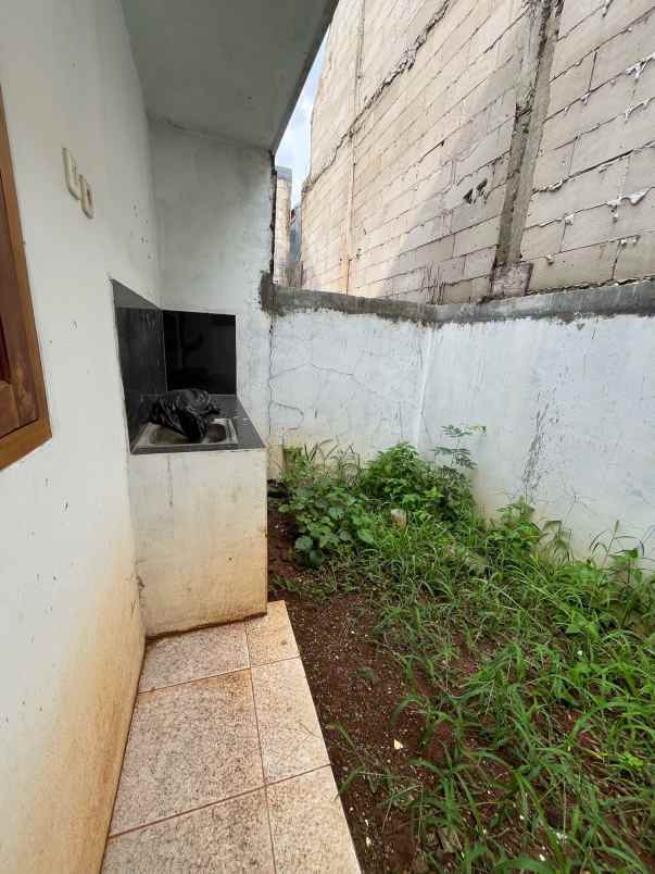 dijual rumah cipayung