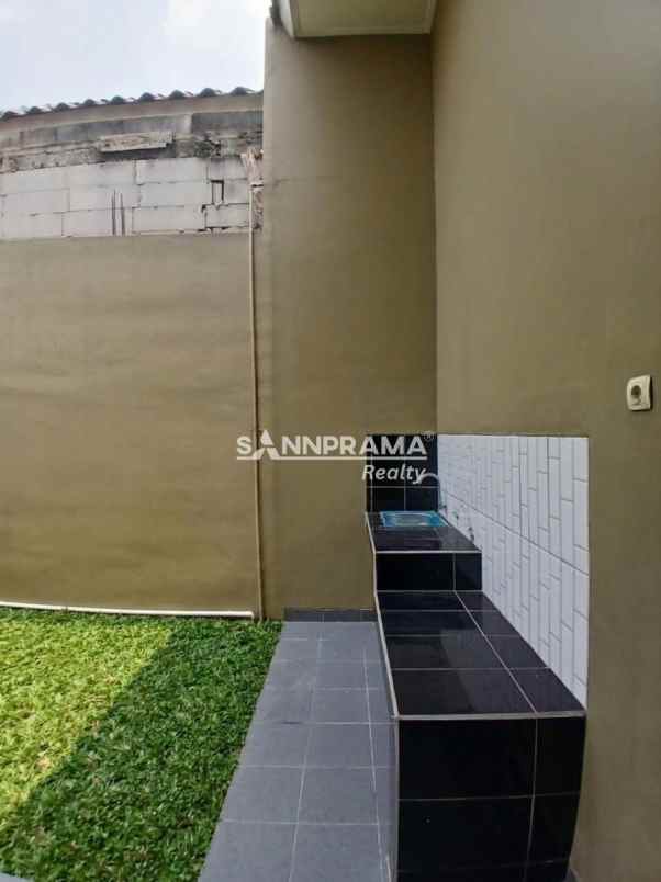 dijual rumah cipayung zdepok