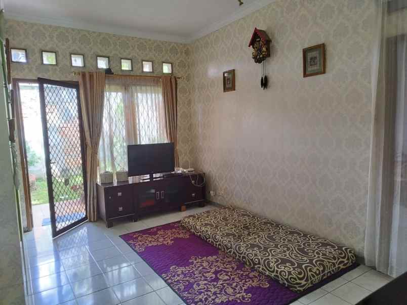 dijual rumah cipulir