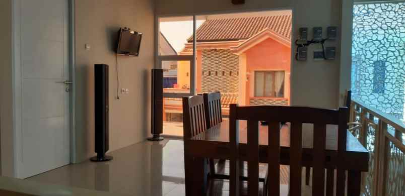 dijual rumah cisaranten