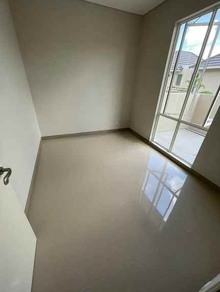 dijual rumah citraland the greenlake