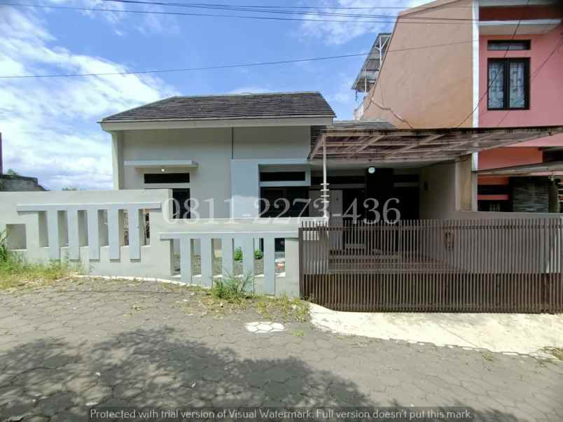 dijual rumah ciwaruga