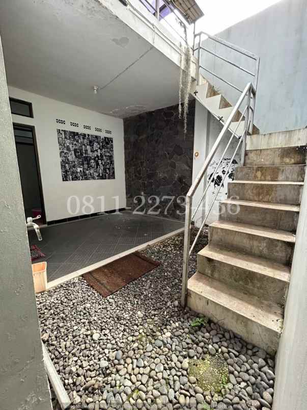 dijual rumah ciwaruga