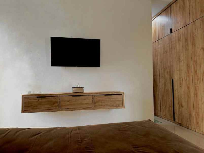 dijual rumah ciwaruga