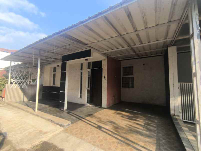 dijual rumah ciwastra