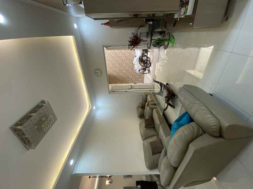 dijual rumah cluster alicante by