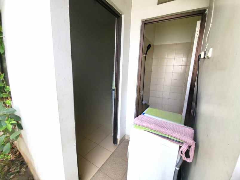 dijual rumah cluster aralia harapan