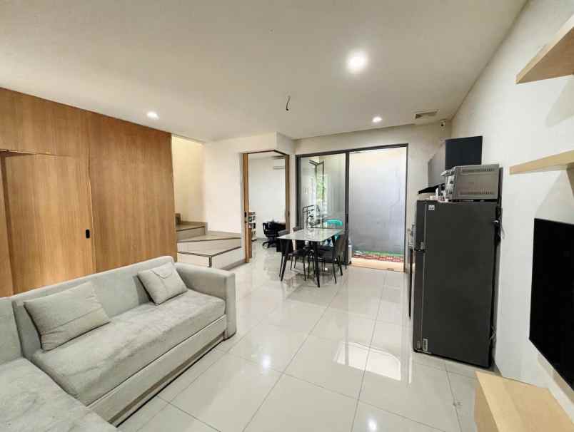 dijual rumah cluster asera nishi