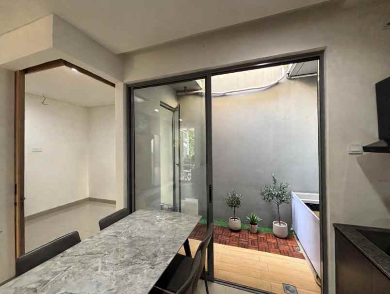 dijual rumah cluster asera nishi