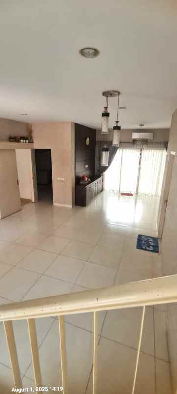 dijual rumah cluster cassia jgc jakarta