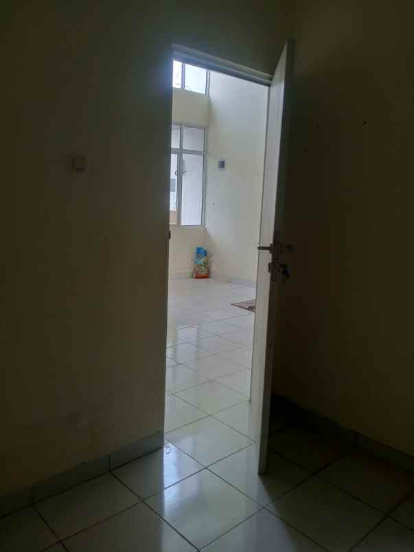 dijual rumah cluster forest hills