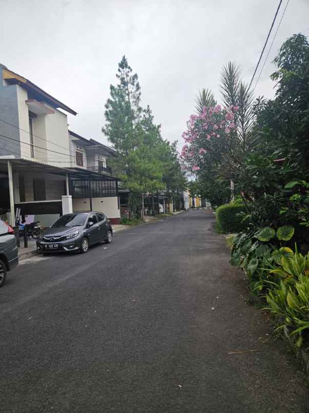 dijual rumah cluster istana sudirman