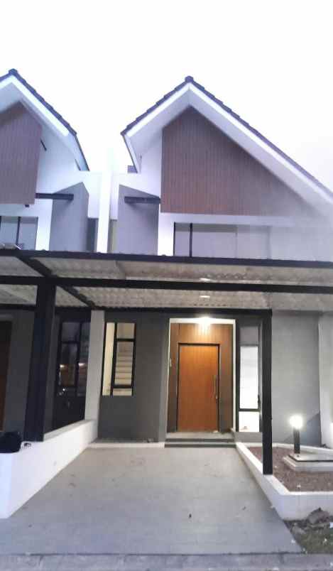 dijual rumah cluster jura metland menteng