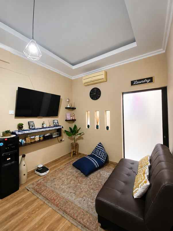dijual rumah cluster lavesh harapan