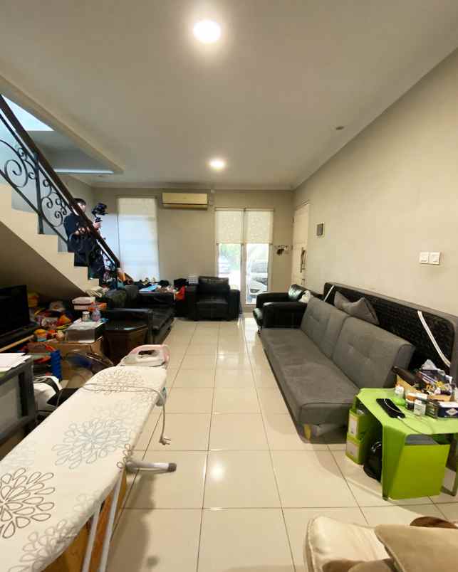 dijual rumah cluster magnolia paramount