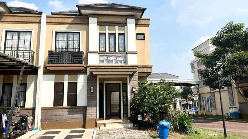 dijual rumah cluster nusaloka bsd city