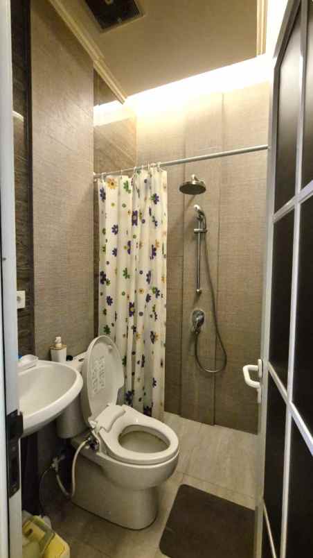 dijual rumah cluster shinano jgc