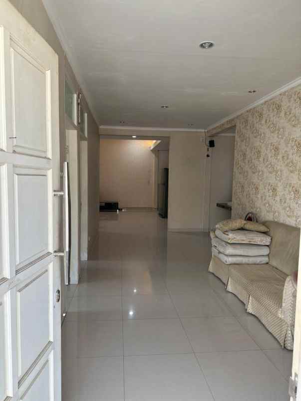 dijual rumah darmo harapan indah tandes