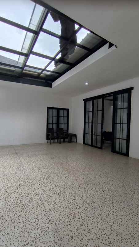 dijual rumah deltasari