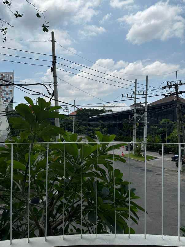 dijual rumah dharmahusada permai