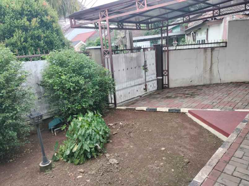 dijual rumah di bukit cimanggu city