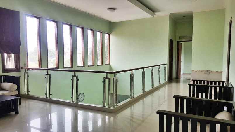 dijual rumah di jl raya lenteng agung jakarta selatan