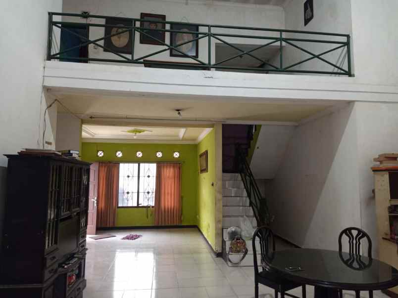 dijual rumah di polehan