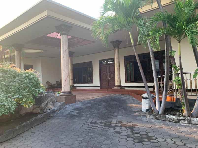 dijual rumah di surabaya barat