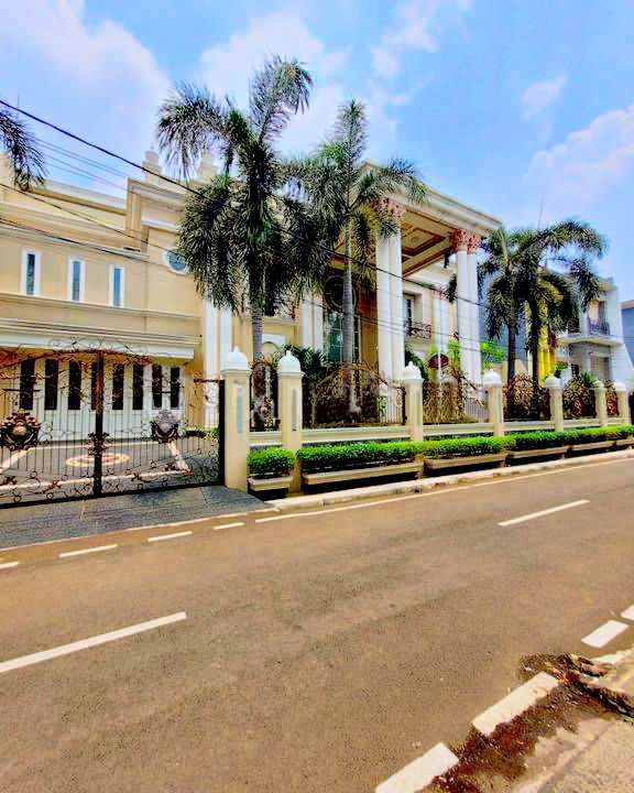 dijual rumah duren sawit