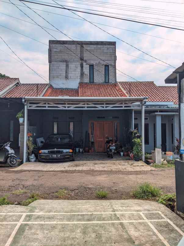 dijual rumah duren seribu