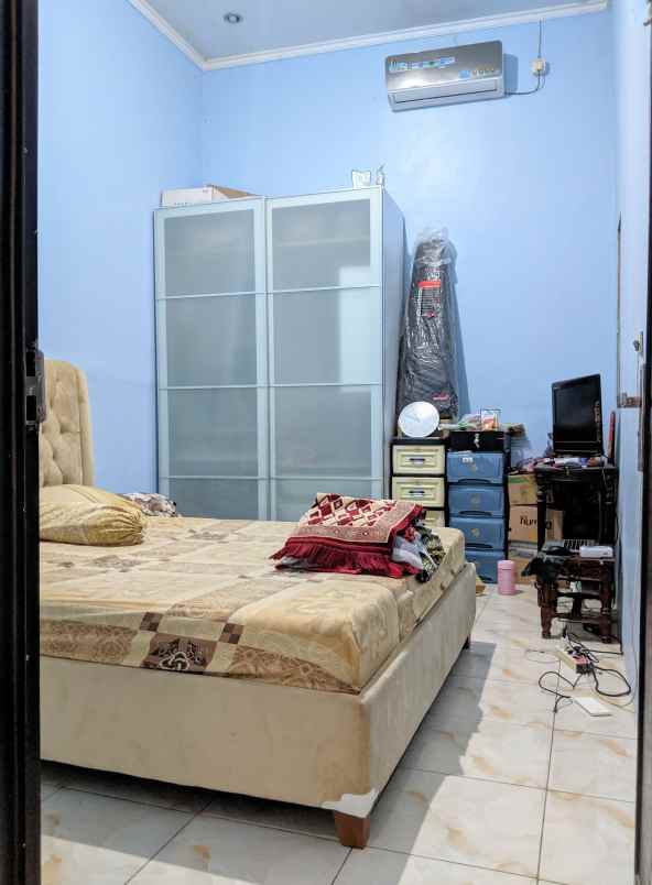 dijual rumah duren seribu