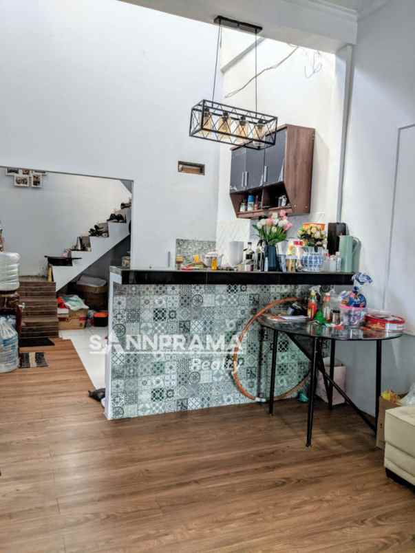 dijual rumah duren seribu