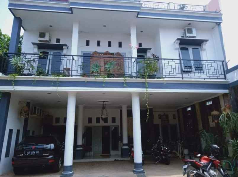 dijual rumah durian banyumanik