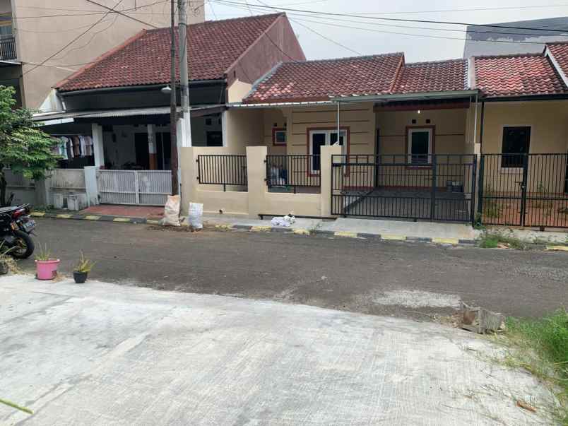 dijual rumah duta bintaro cluster sanur