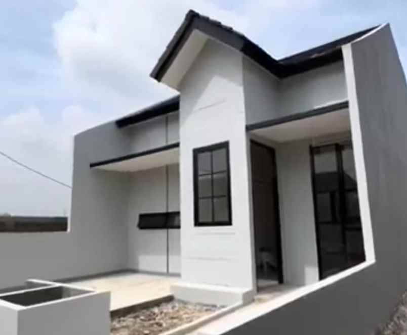 dijual rumah e215 jl bsi 1 no raya