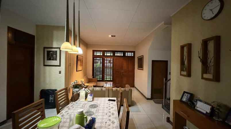 dijual rumah eramas 2000 real estate