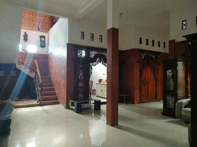 dijual rumah full gebyok rumah kebraon kebraon iv